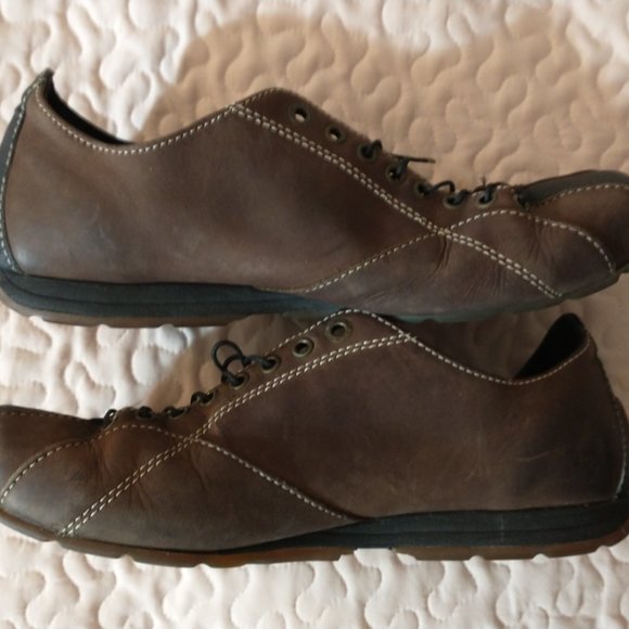 DR MARTENS LOAFERS...VINTAGE.... LIKE NEW main image 7